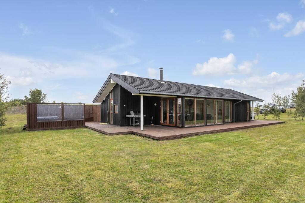 Scandinavian Villa In South Iceland Laugaras Exterior photo