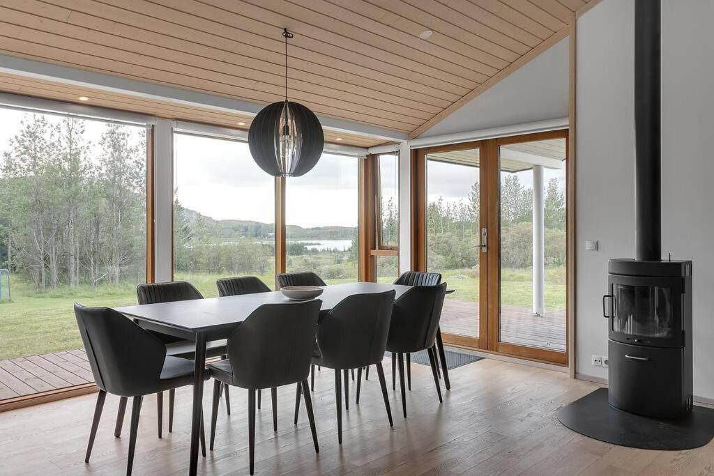 Scandinavian Villa In South Iceland Laugaras Exterior photo