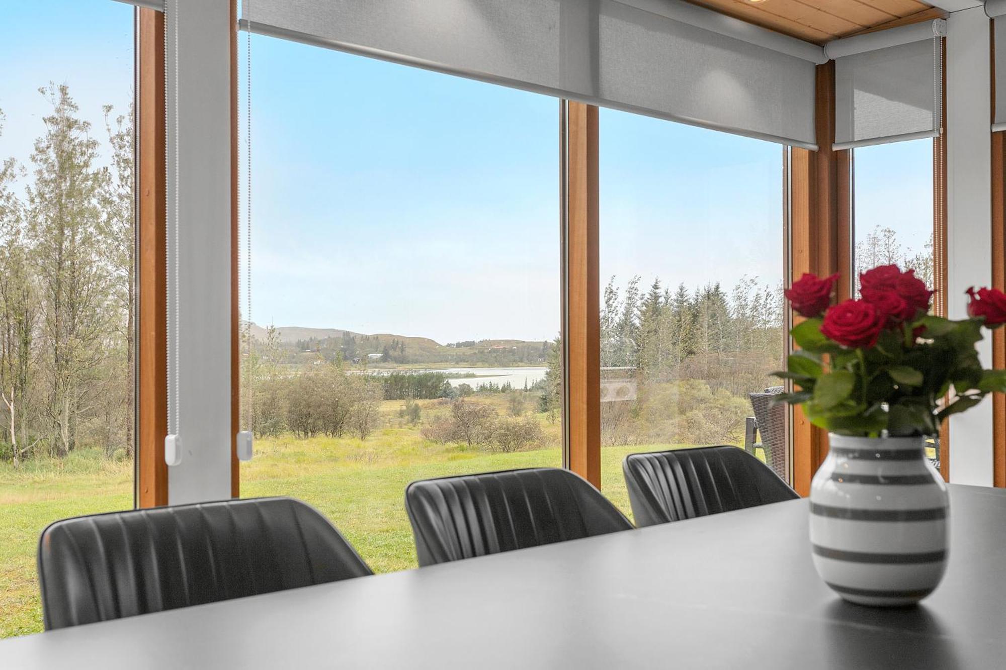Scandinavian Villa In South Iceland Laugaras Exterior photo